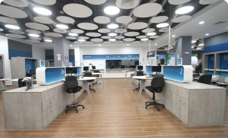 oficina de Jockey Plaza